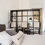 Homes4holidays - Teatro Massimo Apartament *